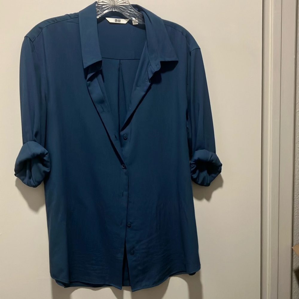 Uniqlo French blue blouse